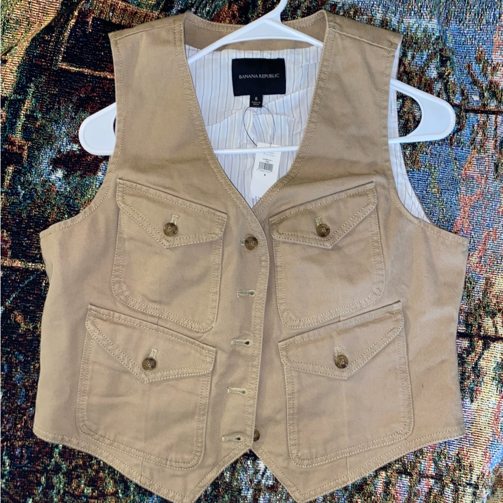 Boho vest size 8 new with tags banana republic